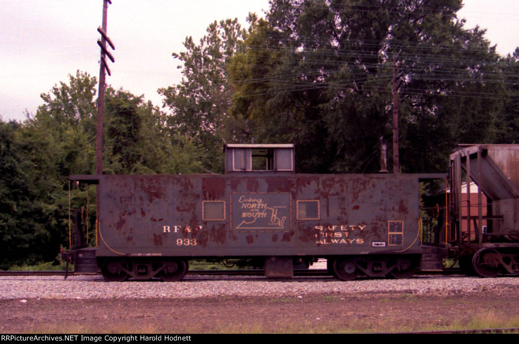 A battered RF&P 933 brings up the rear on a southbound Seaboard train